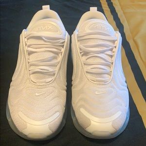 Nike Air Max 720 size 10.5